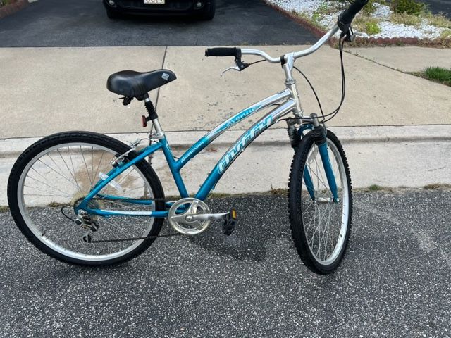 Huffy Aluminum Avenue Speed 26 Inch Bicycle