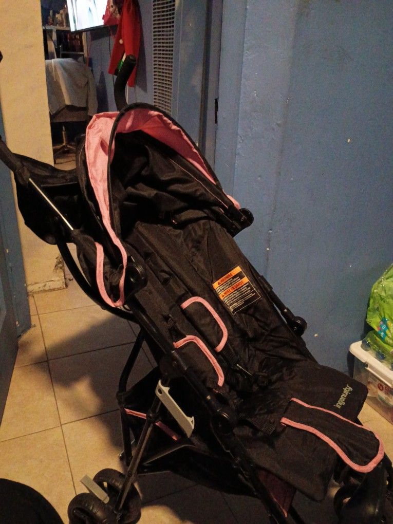 Ingenuity Light Stroller