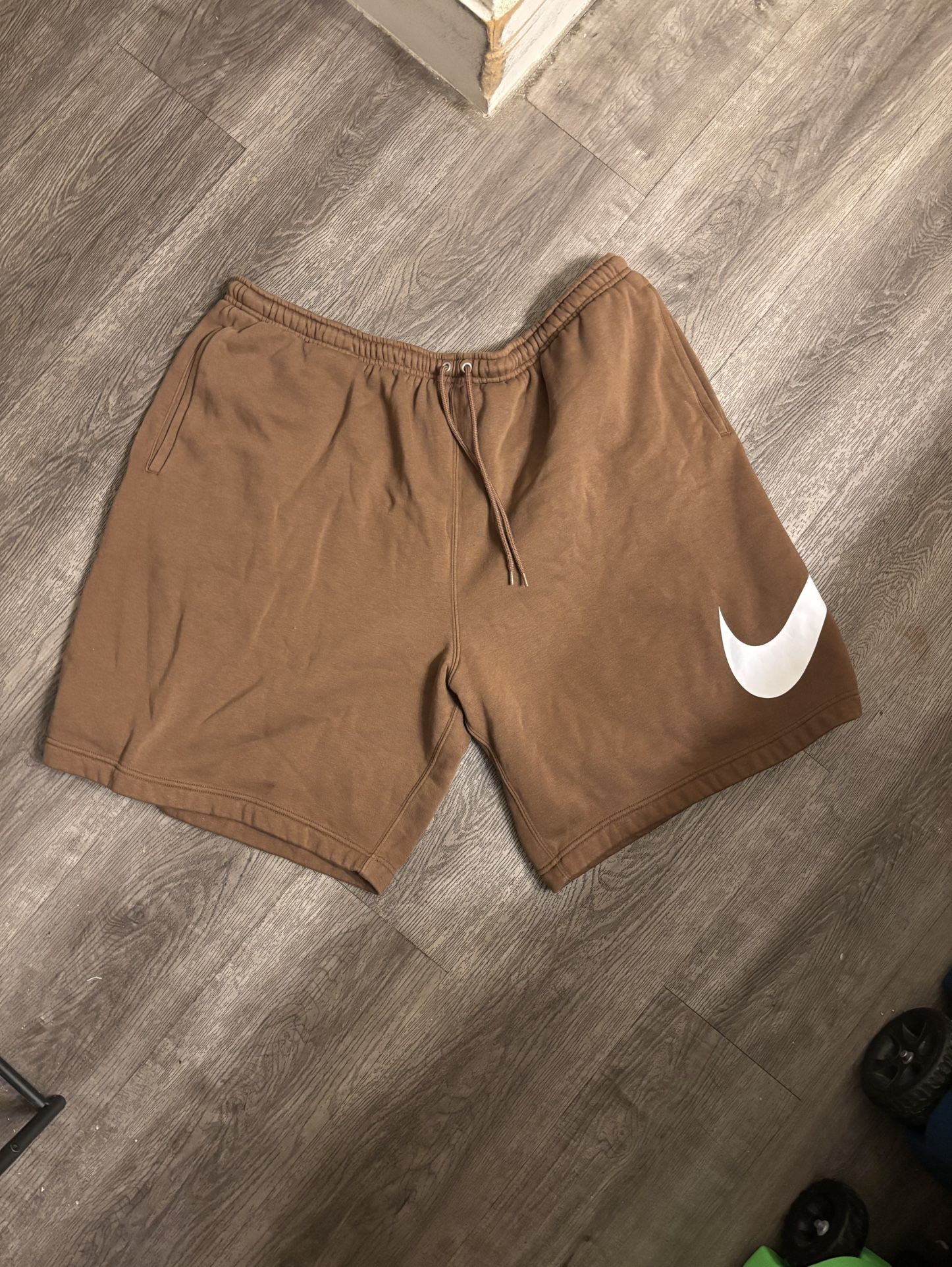 Nike Fleece Shorts 4xlt Like New (Brown)