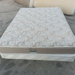 Queen Mattress And Box Spring 