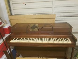 1950 lestor piano