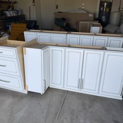 Kitchen Cabinets $500 OBO