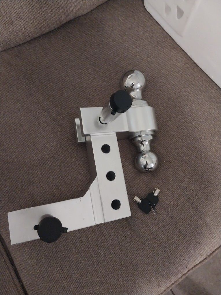 Trailer Hitch for Sale in West Palm Beach, FL OfferUp