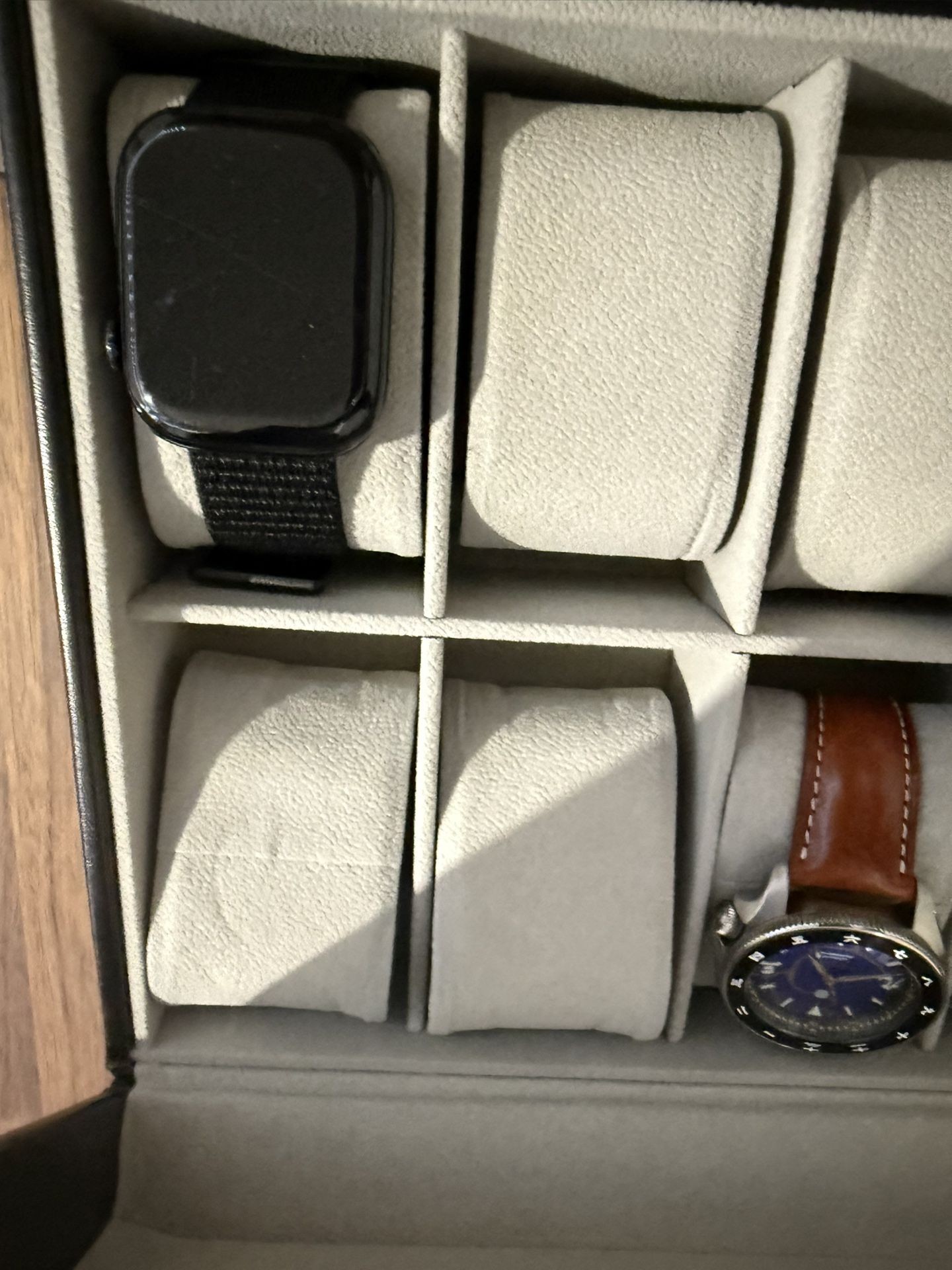 Apple watch series 10 46mm GPS+CELLULAR Jet Black