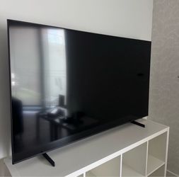Samsung 65” Smart TV