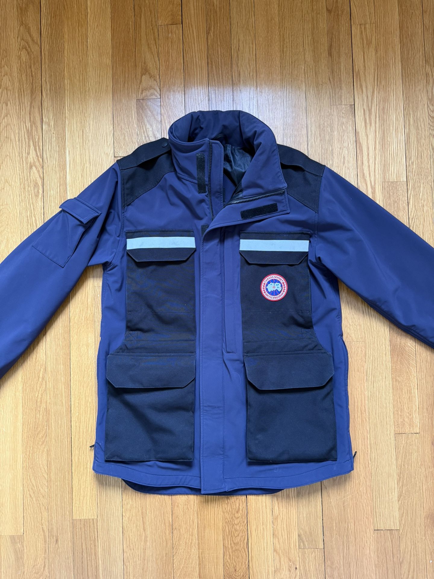 Men’s Canada Goose Photojournalist Parka Size Medium