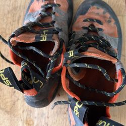 Rock Climbing Shoes, La Sportiva, Size 6 USA