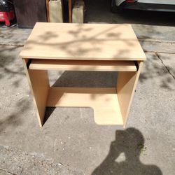 Small Desk With Pullout Computer Shelf