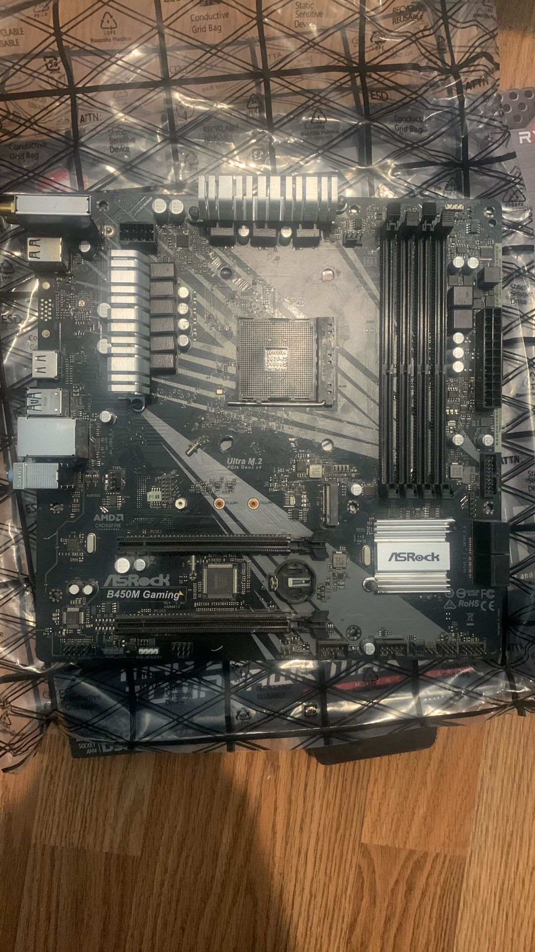 ASRock B450M/AC R2.0 AM4 AMD Promontory B450 Micro ATX AMD Motherboard