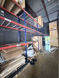 Pallet racks