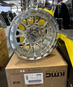 KMC KM558 17” Inch Wheels Gloss Silver Finish Brand New