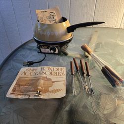 1970 Vintage Oster Electric Fondue Set