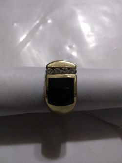 14K Gold Ring With Four Diamonds And Onyx 9.8 G Size 10 Used