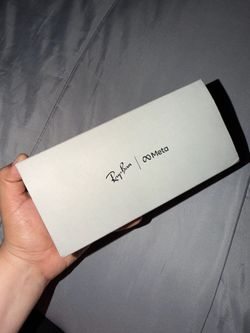 Ray-Ban | Meta Skyler Smart Glasses Gen 2