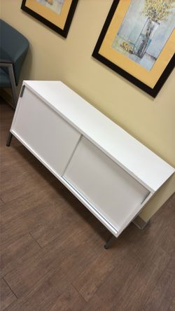 White Cabinet