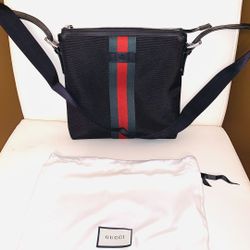 Gucci Supreme Flat Messenger