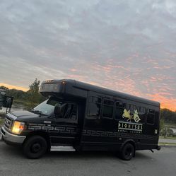 2016 Ford E-450 Slight Negotiable 