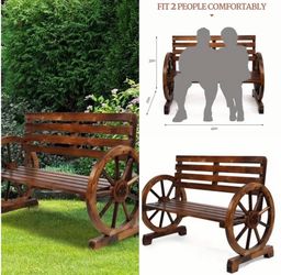 Wooden chairs — sillas de madera