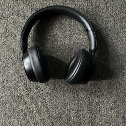 Beats Solo Pro