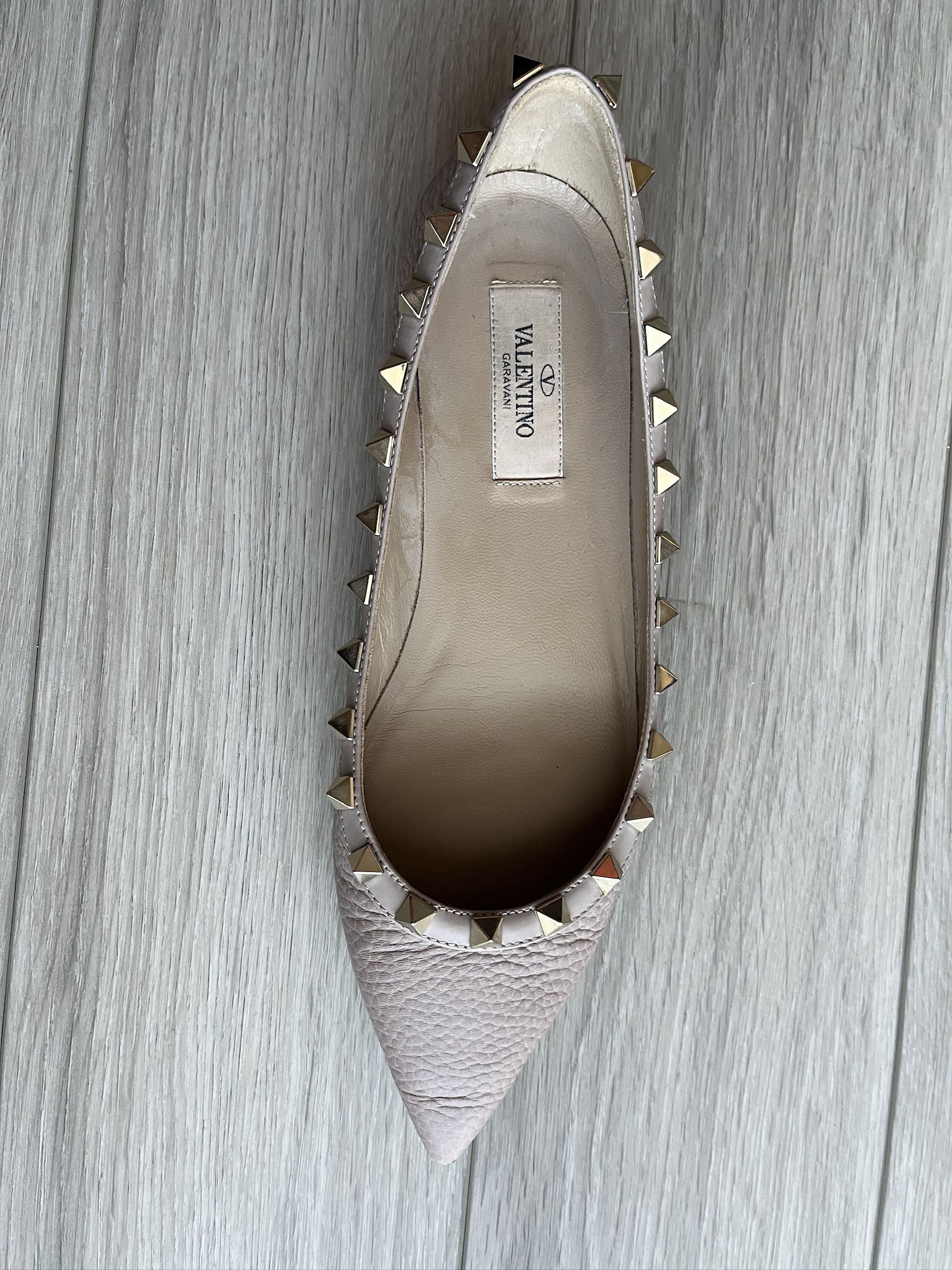 Valentino Flats Size 6.5 (Like New)