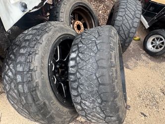 Jeep rims set