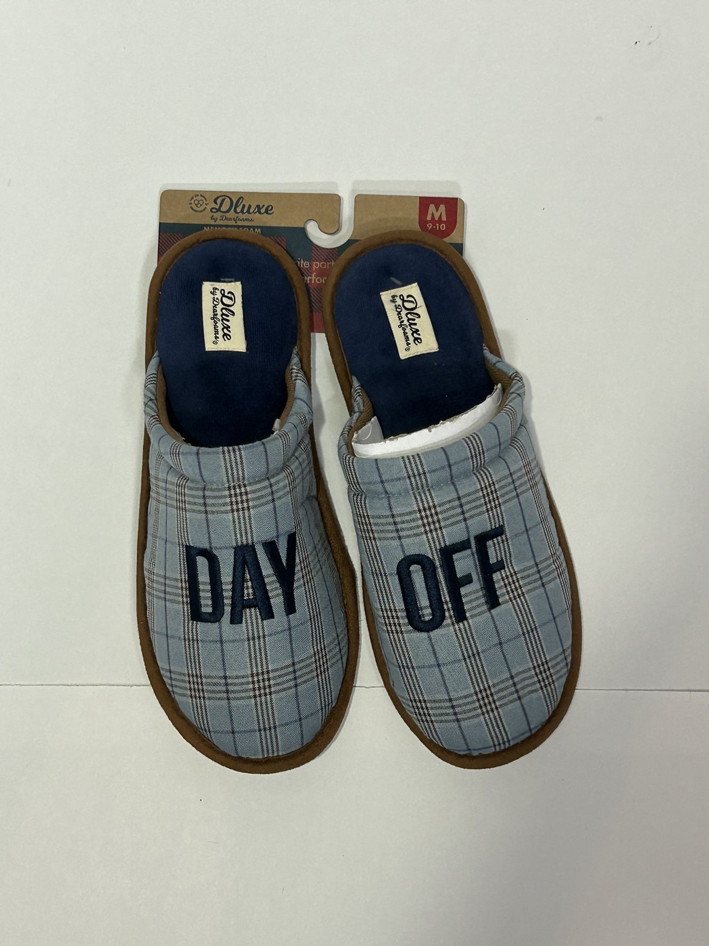 M/9-10 Deluxe “Day Off” Slippers Brand New