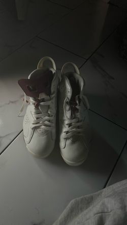 Air Jordan 6 White Maroon Sneakers