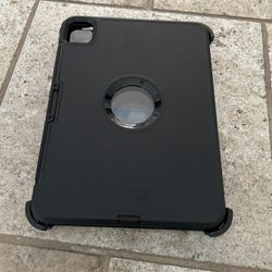 ipad pro 11-inch 2nd and 1st gen otterbox Black 