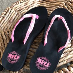 Reef Sandals Size 7 1/2-8