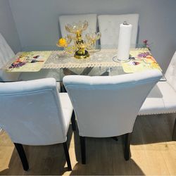 Couch,piano,dinning Table, TV Samsung 52