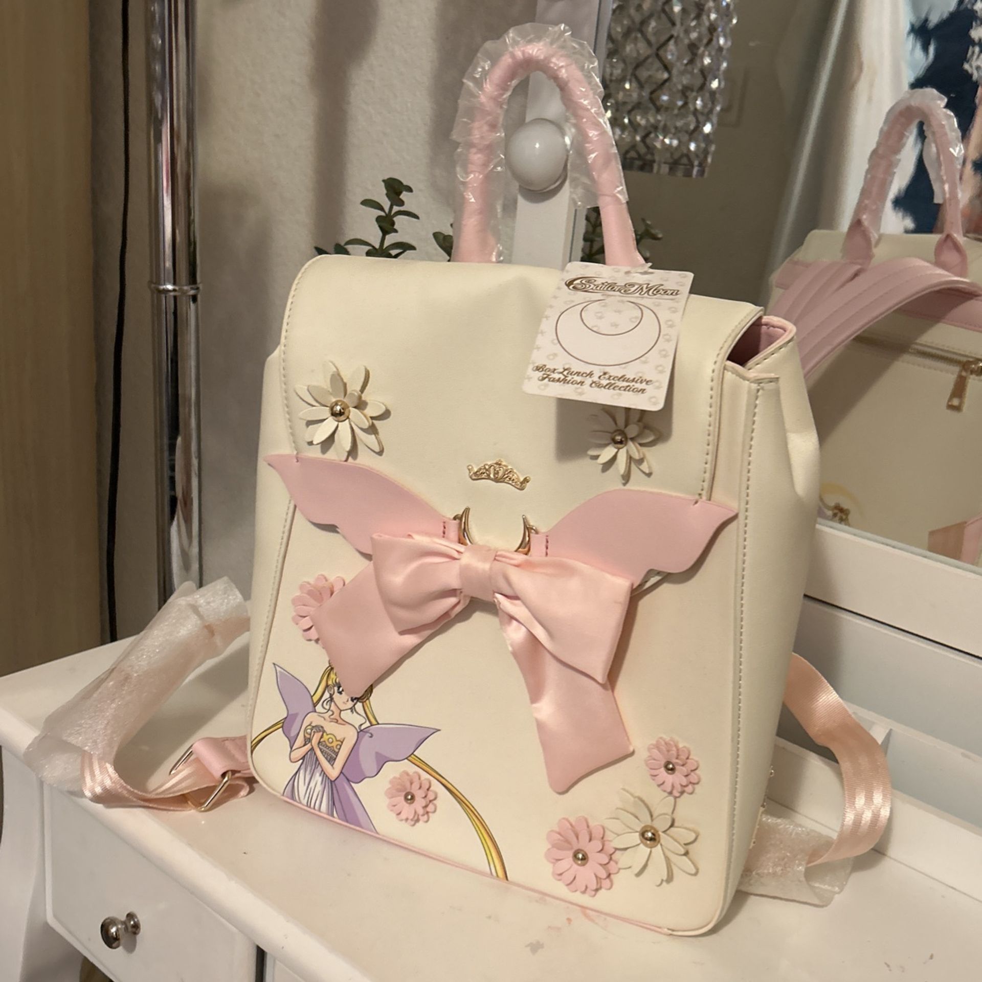 Sailor Moon Box Lunch Exclusive Fashion Collection