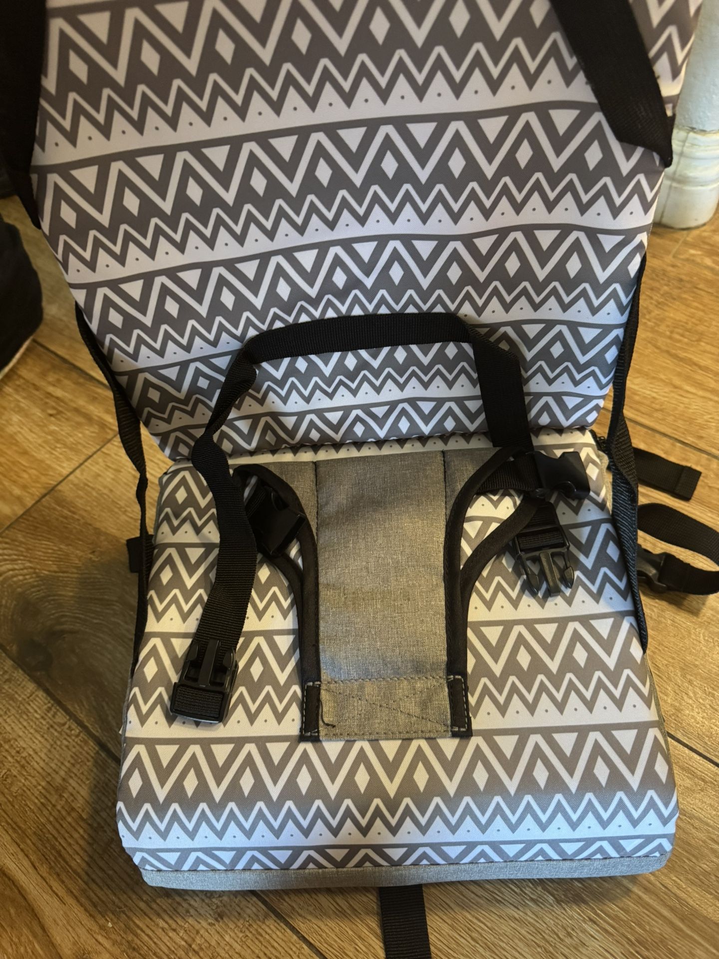 Dreambaby Grab 'N Go Booster Seat