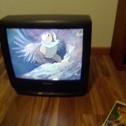 20 Inch Panasonic TV With Built In VHS Player Works Perfect 
