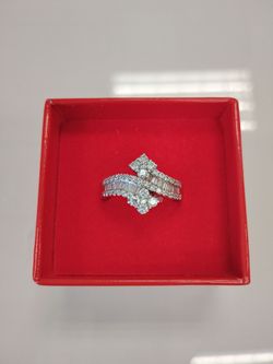 18k White Gold Ring 5.9g