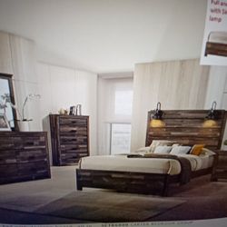 4 PC  Lighted Set New