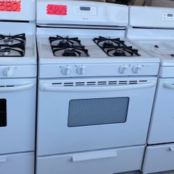 30” Magic Chef White Gas Stove 