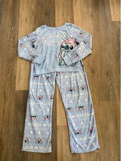 Medium (8) - Disney Stitch Pajamas