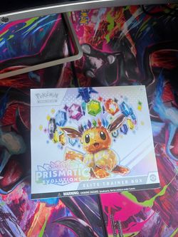 Pokemon Prismatic Evolutions ETB