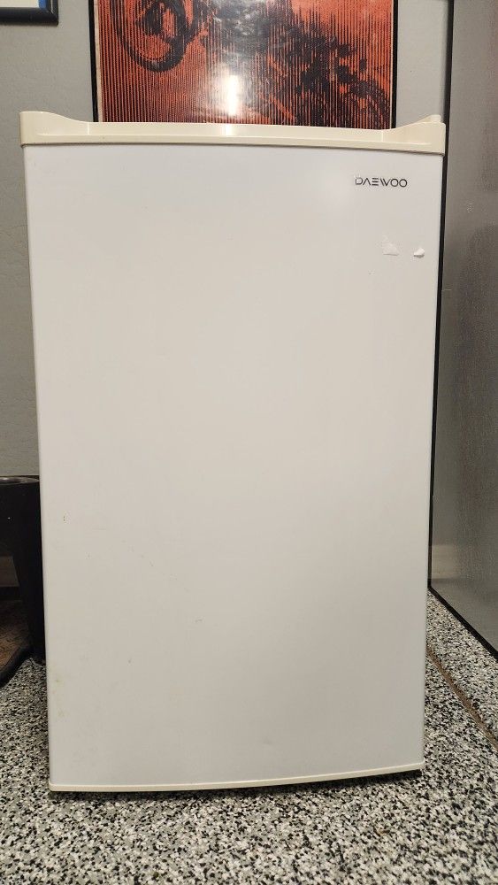 Mini Fridge
