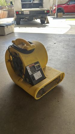 Floor blower