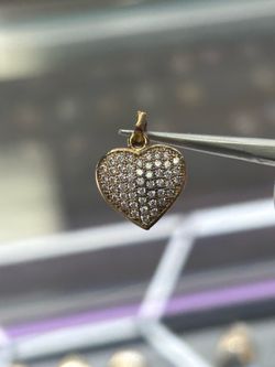 10kt heart charm with CZ