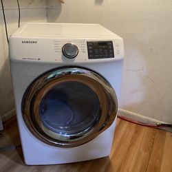 Samsung Dryer w/ Steam Cycle