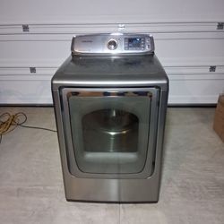 Samsung Gas Dryer With Steam Function  Excellent Working Condition