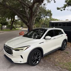 2019 Infiniti QX50 Essential Sport 