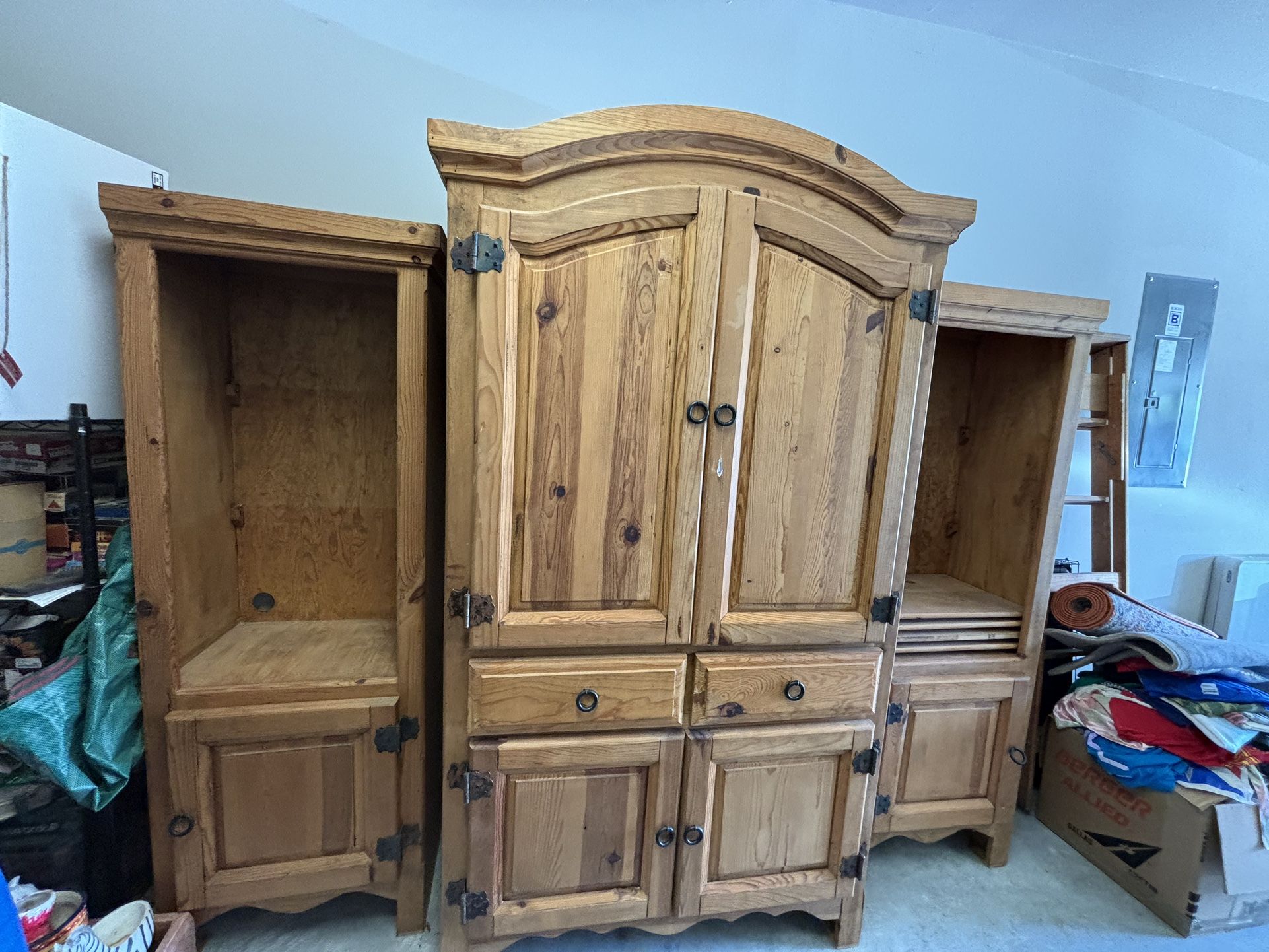 Entertainment Center (3 Piece)