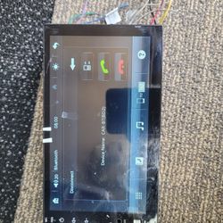Car Stereo Toch Screen USB Bluetooth Wi-Fi 