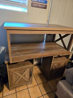Set of 3 farmhouse coffee and end tables