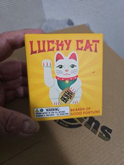 Lucky Cat New $5