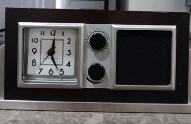 Vintage Seth Thomas 6503R Baxter retro clock radio am/fm desk, mantle stereo