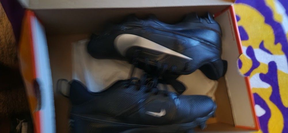 Football Cleats Size 6.5